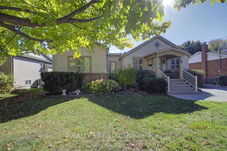 44 Miles Street, Milton, ON L9T 1E4 – photo 2