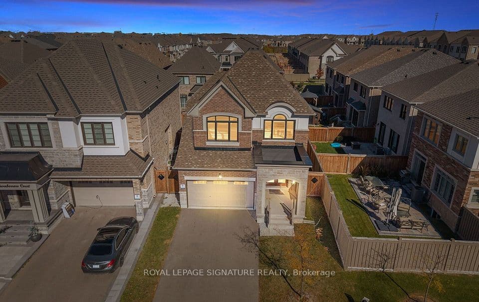 466 Thornborrow Court, Milton, ON L9E 1T4 – photo 2