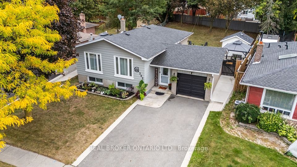 302 Delrex Boulevard, Halton Hills, ON L7G 4G8 – photo 2