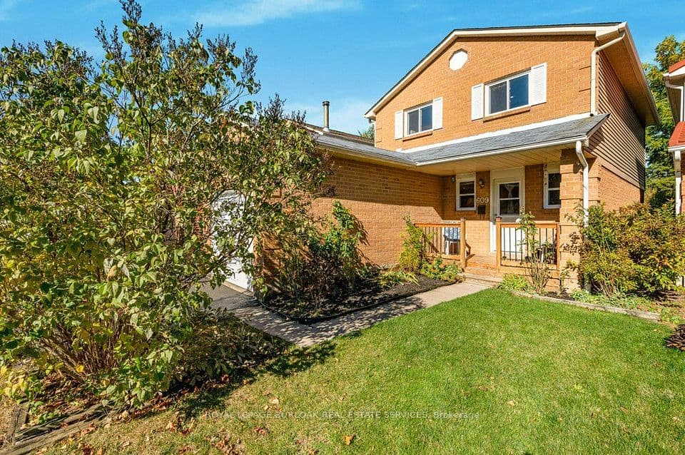 609 Roseheath Drive, Milton, ON L9T 4X2 – photo 2
