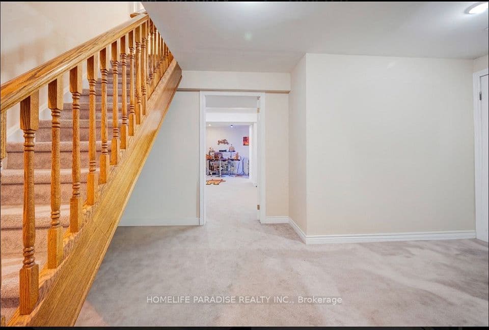 11 Oak Street, Halton Hills, ON L7G 5T7 – photo 3